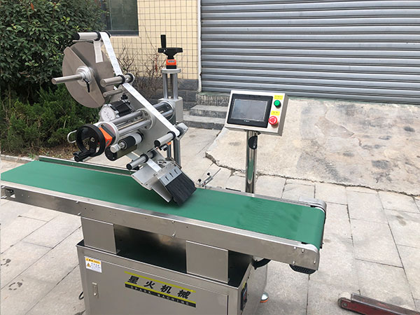 大香蕉一级片视频成都貼標機廠家設備實拍圖